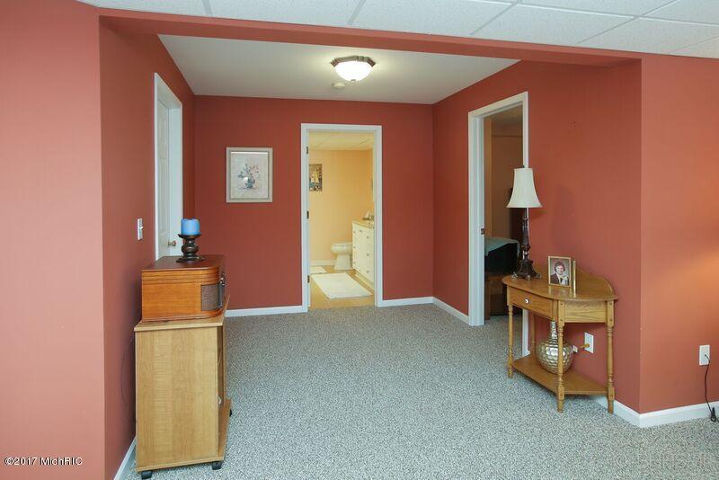 167 Hickory Hls, Marshall, MI 49068 photo 13
