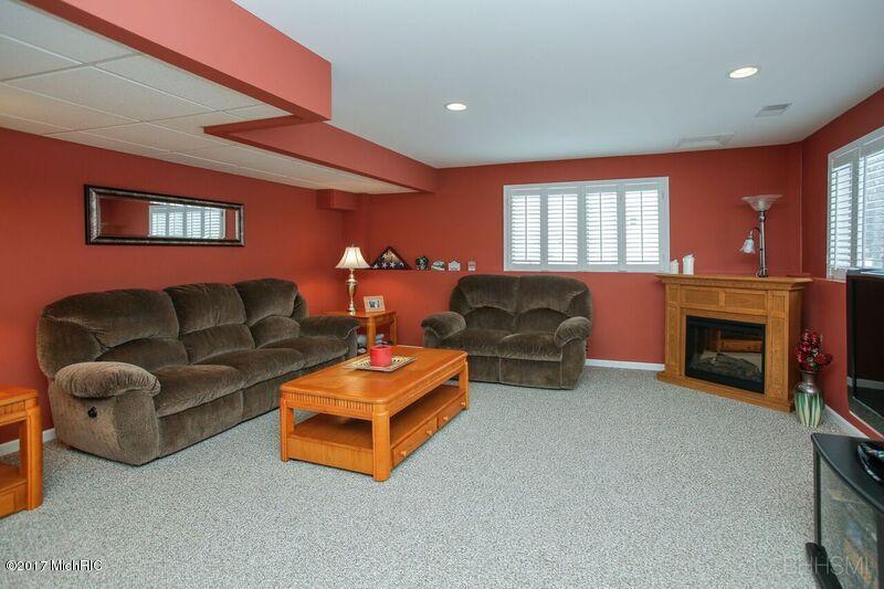 167 Hickory Hls, Marshall, MI 49068 photo 29