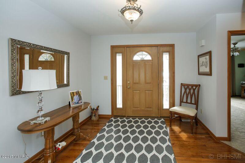 167 Hickory Hls, Marshall, MI 49068 photo 4