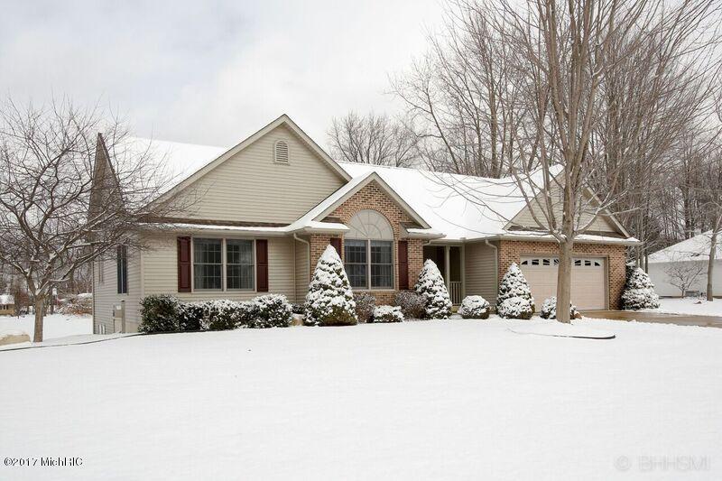 167 Hickory Hls, Marshall, MI 49068 photo 2