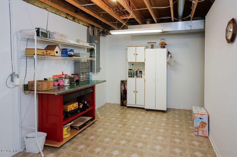 167 Hickory Hls, Marshall, MI 49068 photo 17