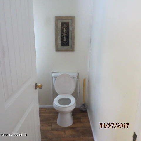 301 Main St, Lawrence, MI 49064 photo 9
