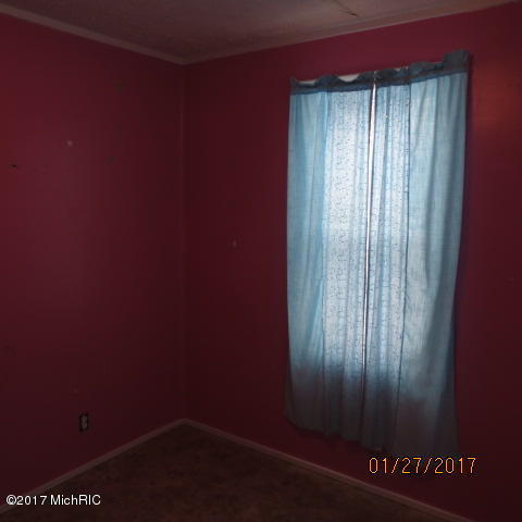 301 Main St, Lawrence, MI 49064 photo 7