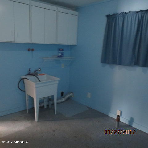 301 Main St, Lawrence, MI 49064 photo 29