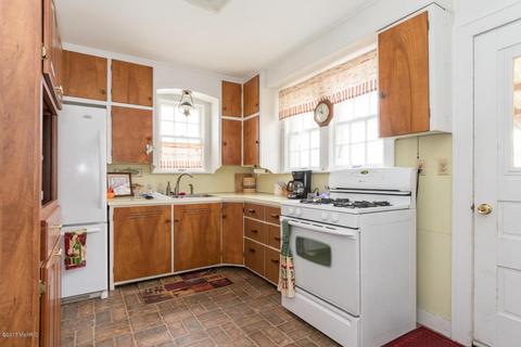 314 E St Joseph St, Lawrence, MI 49064 photo 5