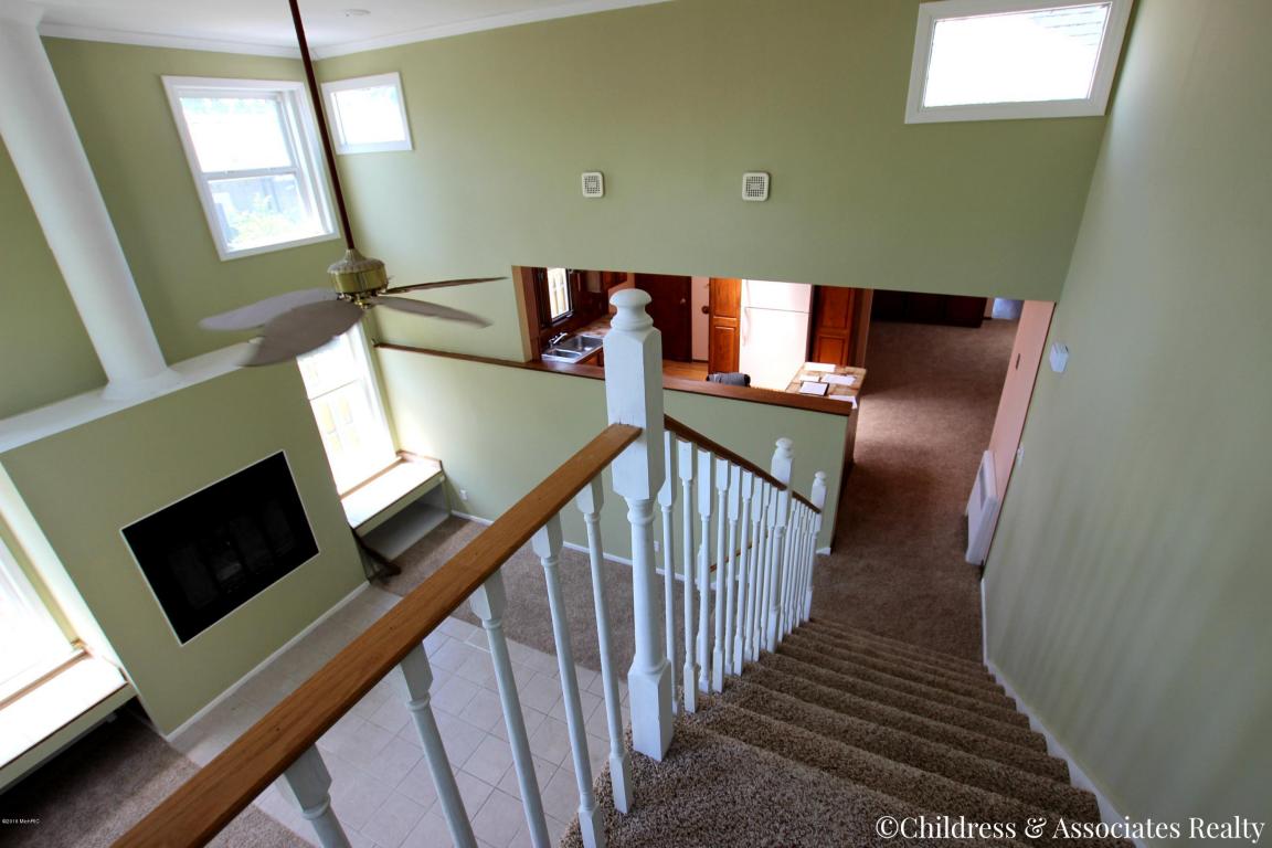 518 Spring St SE, Lowell, MI 49331 photo 15