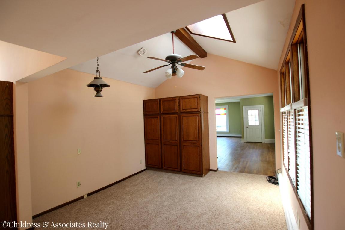 518 Spring St SE, Lowell, MI 49331 photo 8