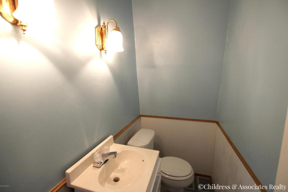 518 Spring St SE, Lowell, MI 49331 photo 26