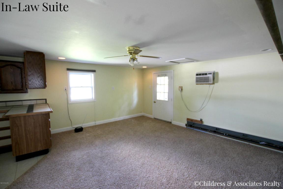 518 Spring St SE, Lowell, MI 49331 photo 40