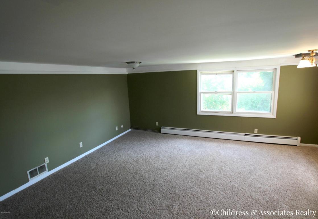 518 Spring St SE, Lowell, MI 49331 photo 21