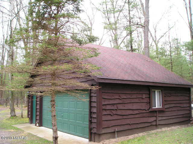 10940 S James Rd, Baldwin, MI 49304 photo 5