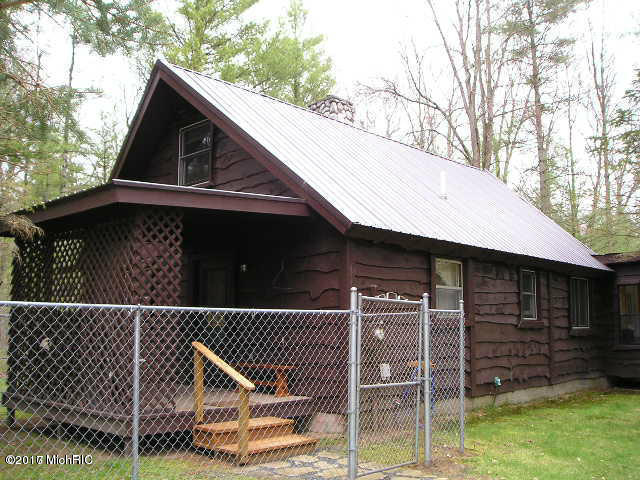 10940 S James Rd, Baldwin, MI 49304 photo 4