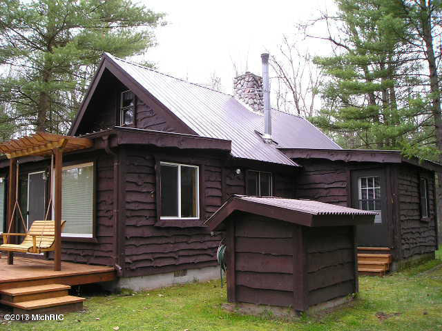 10940 S James Rd, Baldwin, MI 49304 photo 1