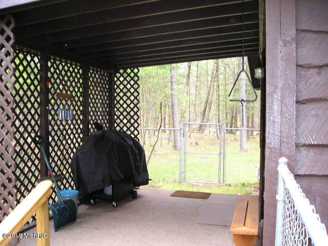 10940 S James Rd, Baldwin, MI 49304 photo 6