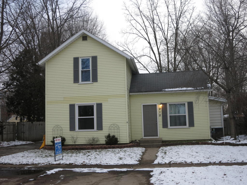 212 Cherry St, Schoolcraft, MI 49087 photo 1