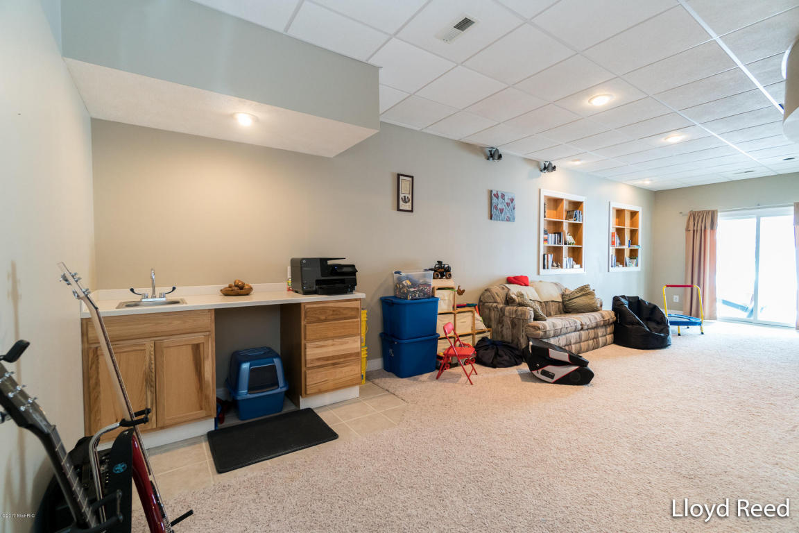 301 Bricker St, Belding, MI 48809 photo 19