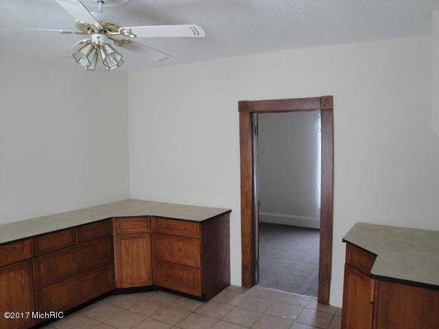 407 E Johnson St, Hart, MI 49420 photo 19