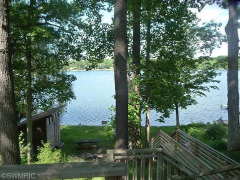58332 E Clear Lk, Three Rivers, MI 49093 photo 3