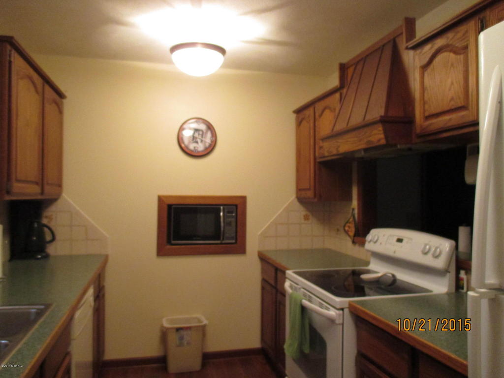 1122 Meadowbrook, White Cloud, MI 49349 photo 21