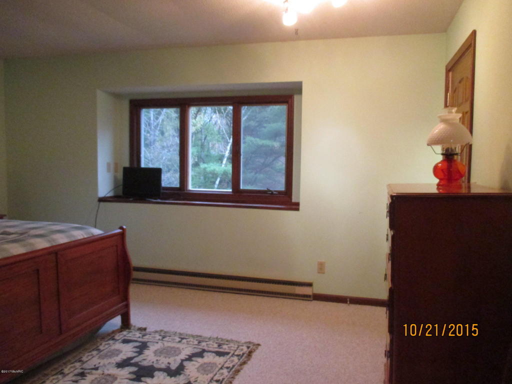 1122 Meadowbrook, White Cloud, MI 49349 photo 16