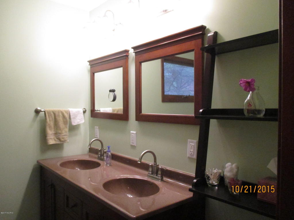 1122 Meadowbrook, White Cloud, MI 49349 photo 12