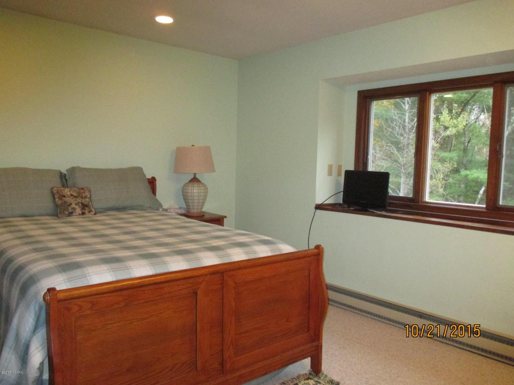 1122 Meadowbrook, White Cloud, MI 49349 photo 15