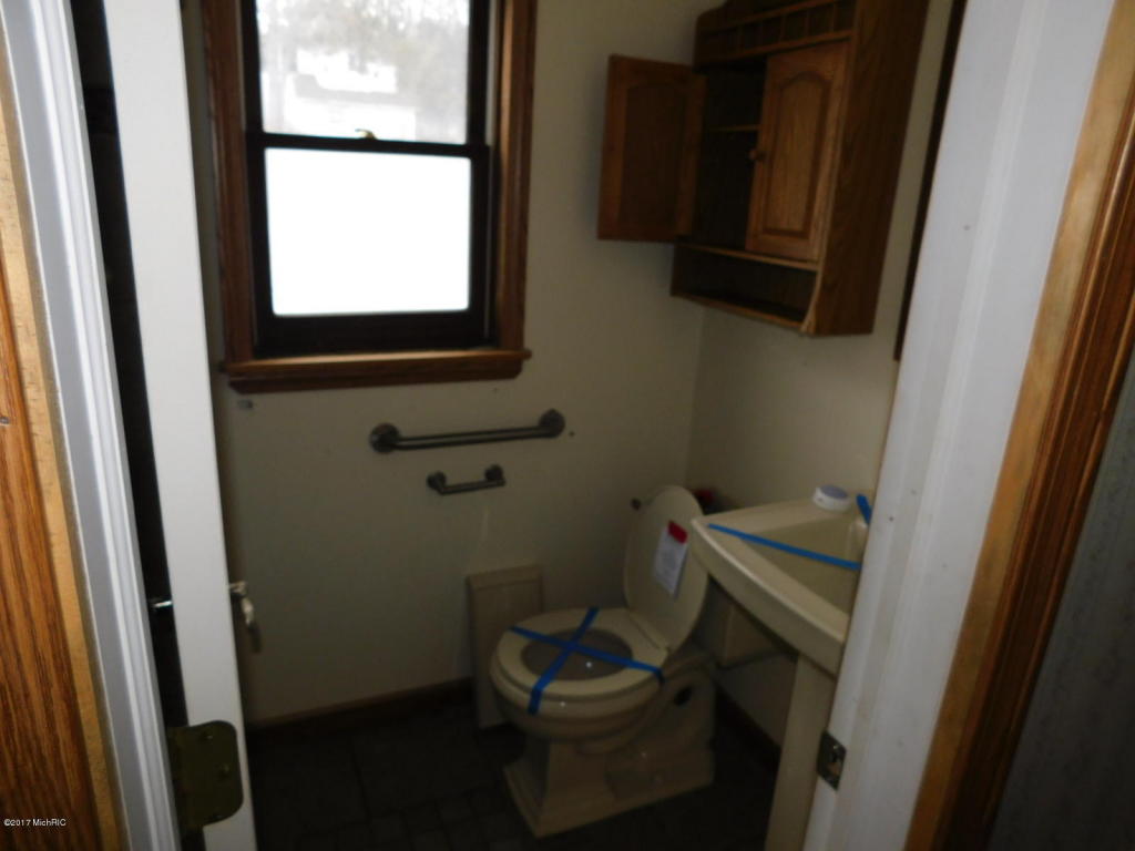 8125 Third St, Onekama, MI 49675 photo 17