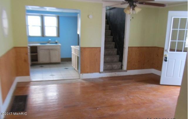 516 Maple St, Three Rivers, MI 49093 photo 7