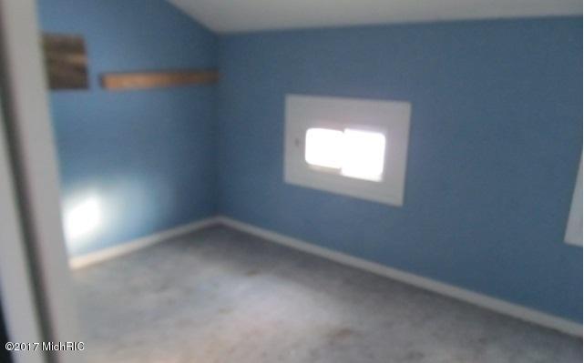 516 Maple St, Three Rivers, MI 49093 photo 11