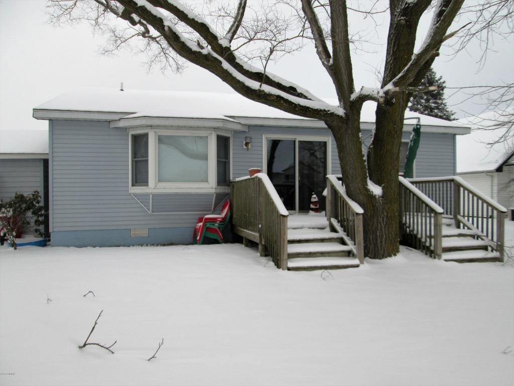 4711 W Channel Dr, Stanton, MI 48888 photo 2
