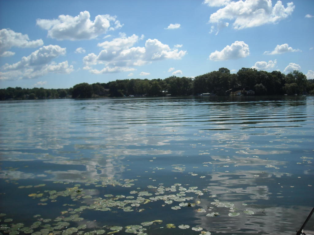11112 Long Point Dr, Plainwell, MI 49080 photo 16