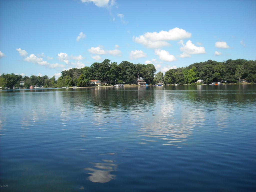 11112 Long Point Dr, Plainwell, MI 49080 photo 10