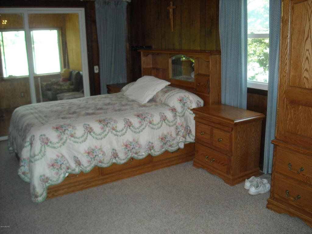 11112 Long Point Dr, Plainwell, MI 49080 photo 31