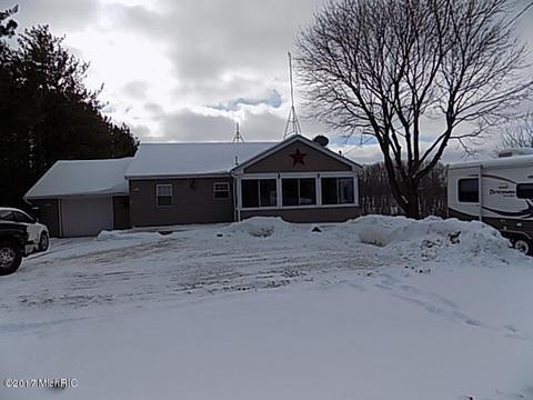 9577 Shoshone, Evart, MI 49631 photo 1