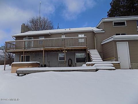 9577 Shoshone, Evart, MI 49631 photo 2