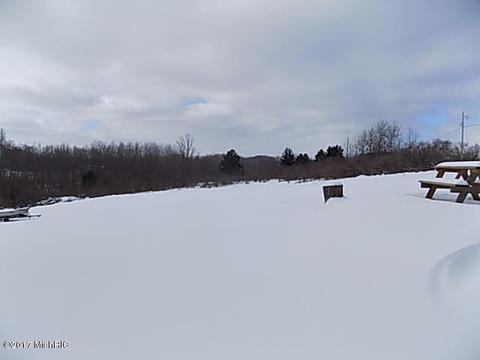 9577 Shoshone, Evart, MI 49631 photo 3