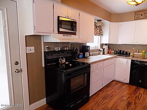 9577 Shoshone, Evart, MI 49631 photo 7