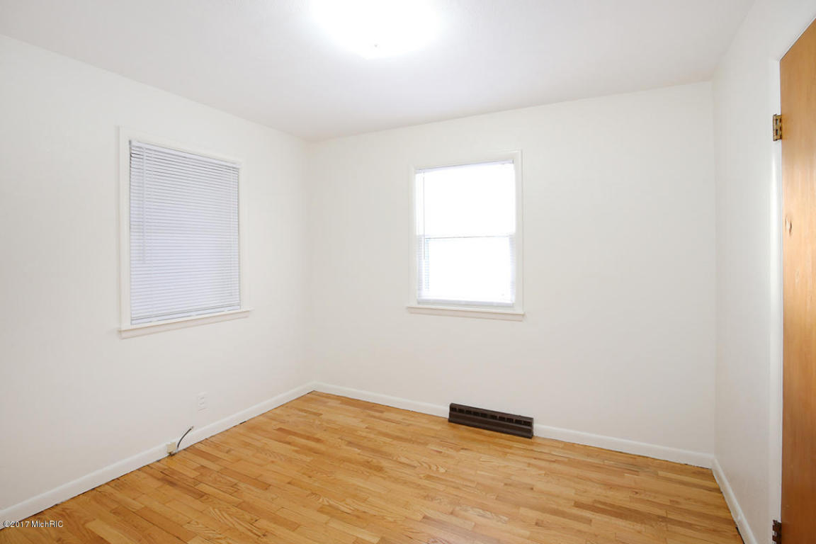 523 W Ellis St, Belding, MI 48809 photo 14