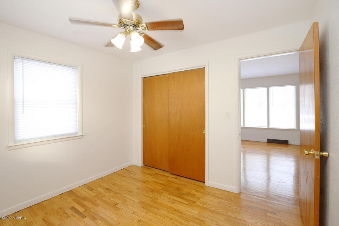 523 W Ellis St, Belding, MI 48809 photo 12