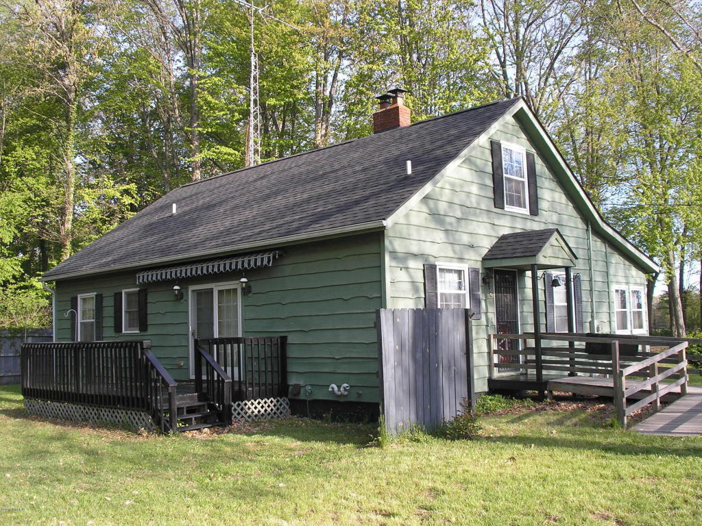 21107 Hampton Rd, Three Rivers, MI 49093 photo 2