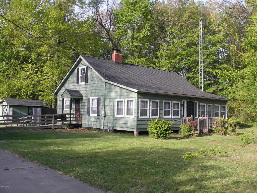 21107 Hampton Rd, Three Rivers, MI 49093 photo 1