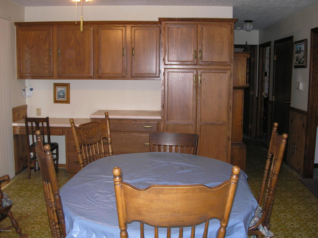 21107 Hampton Rd, Three Rivers, MI 49093 photo 17