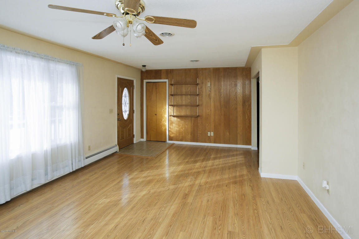 13641 E C Ave, Hickory Corners, MI 49060 photo 4
