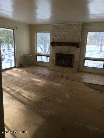 5101 E Baseline Rd, White Cloud, MI 49349 photo 2