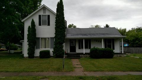 1933 Main St, Mcbride, MI 48852 photo 1