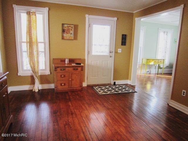 409 N Marshall St, Marshall, MI 49068 photo 8