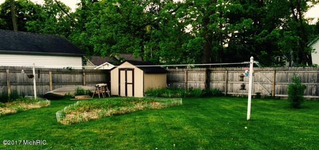 409 N Marshall St, Marshall, MI 49068 photo 5