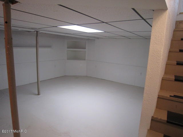 409 N Marshall St, Marshall, MI 49068 photo 31
