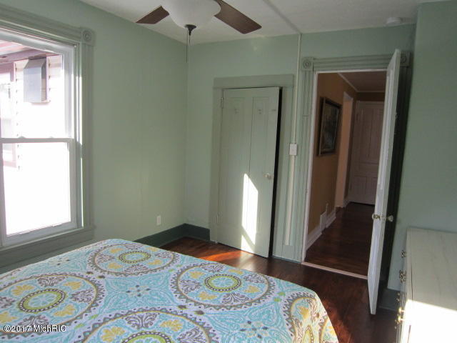 409 N Marshall St, Marshall, MI 49068 photo 13