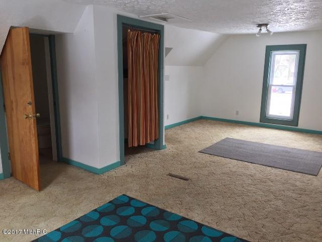 409 N Marshall St, Marshall, MI 49068 photo 25